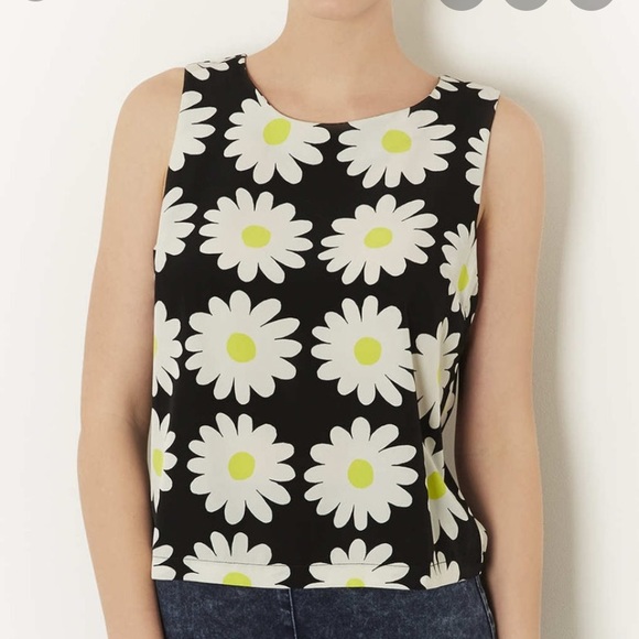 Topshop Tops - 🌼 DAISY CROP TOP 🌼 topshop